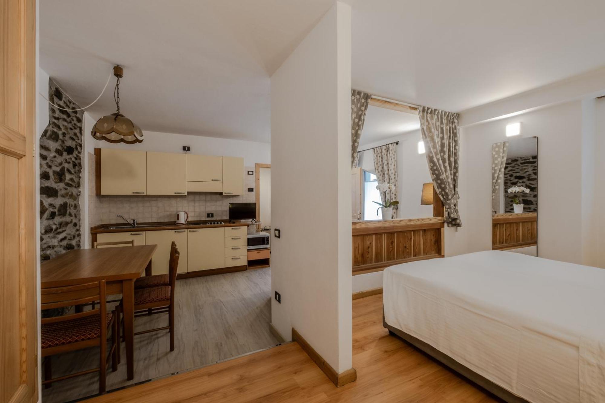 Hotel Garni Zanella Fucine Exterior foto